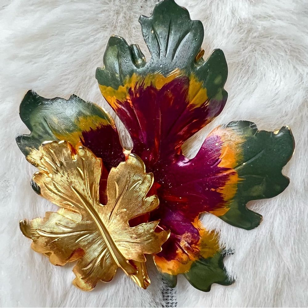 Vintage Leaf Colorful Green Burgundy Gold Tone Boho Autumn Brooch - Picture 5 of 13